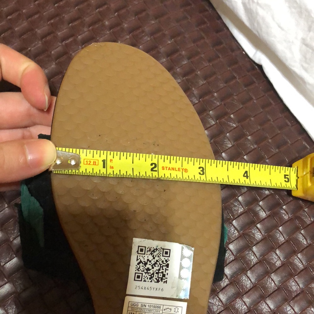 NWT Ugg sandals - Picture 7 of 7